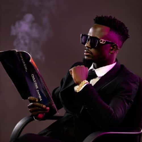 Chile One Nayo Nayo MP3 Download Audio Chile One Mr Zambia kicks off the new year 2024 with a warm feeling dubbed “Nayo Nayo”.