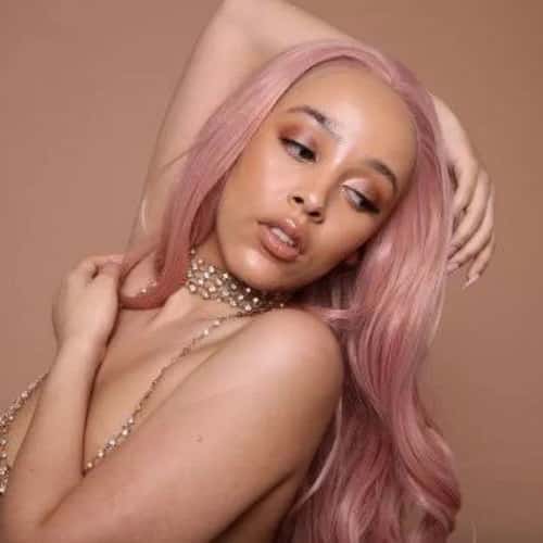 Doja Cat - Agora Hills Doja Cat Agora Hills MP3 Download It’s MonYAY, and while we ought to find comfort in a mug of something warm: Agora Hills by Doja Cat.